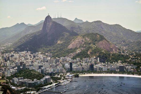 Rio de Janeiro hit by extreme heat wave