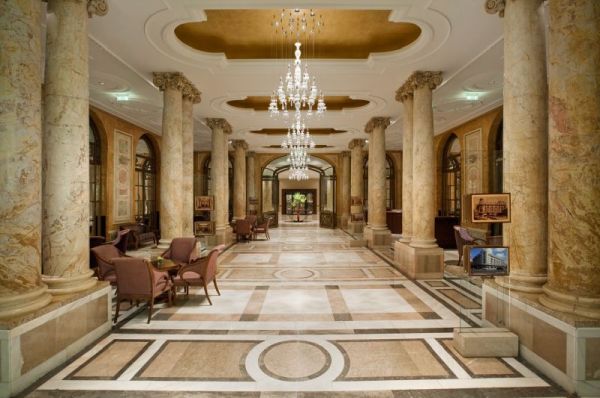 Prima etapă de renovare a hotelului Athenee Palace Hilton va fi finalizată la sfârşitul lunii mai